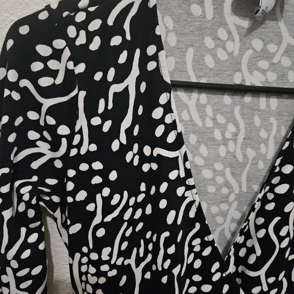 Diane von Furstenberg Long Sleeve Wrap Dress - Picture 3 of 5